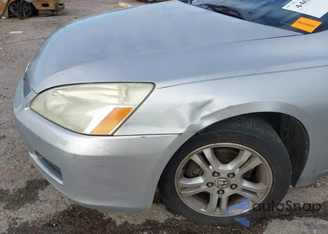 2007 Honda Accord 2.4 Lx z USA, uszkodzony, nr VIN 1HGCM56437A143166
